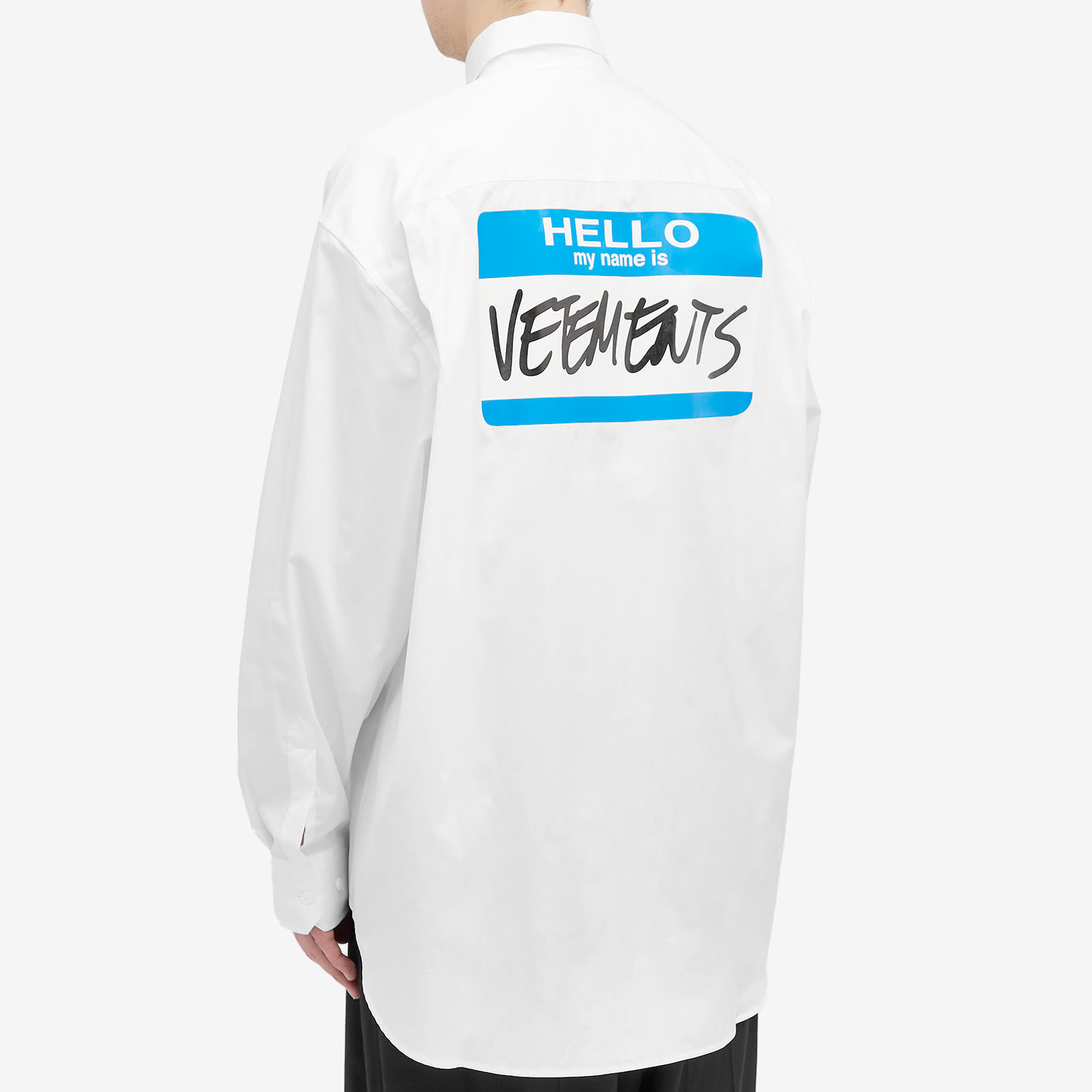 Рубашка Vetements My Name Is, белый – заказать по доступной цене из-за  рубежа в «CDEK.Shopping»