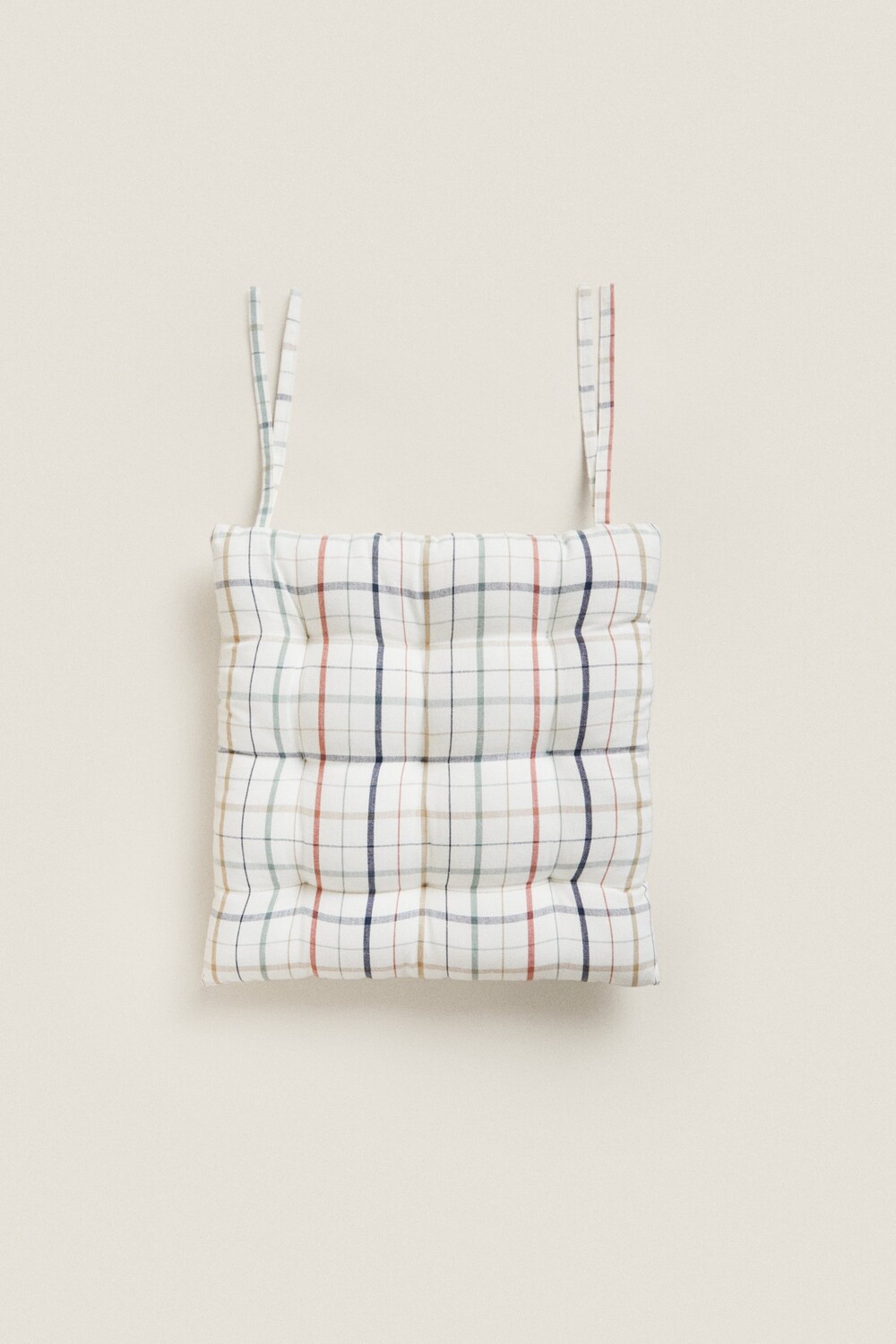 

Подушка из окрашенной нити Zara, средне-зеленый