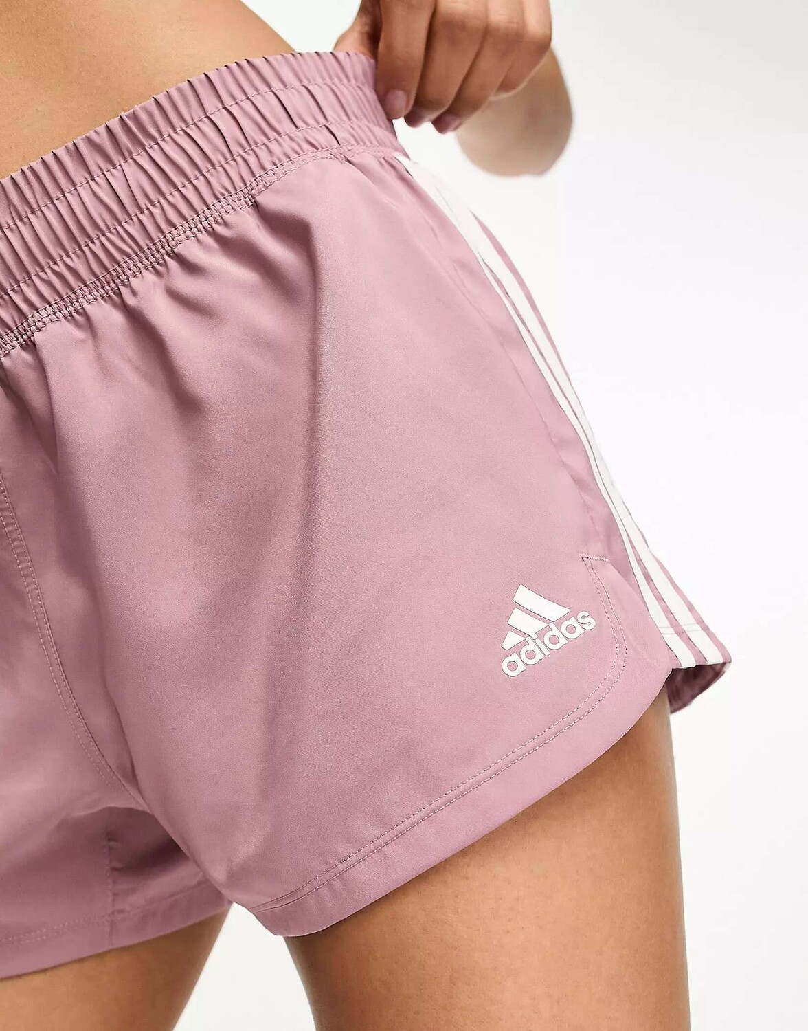 

Пурпурные тканые шорты с 3 полосками adidas Training Pacer adidas performance