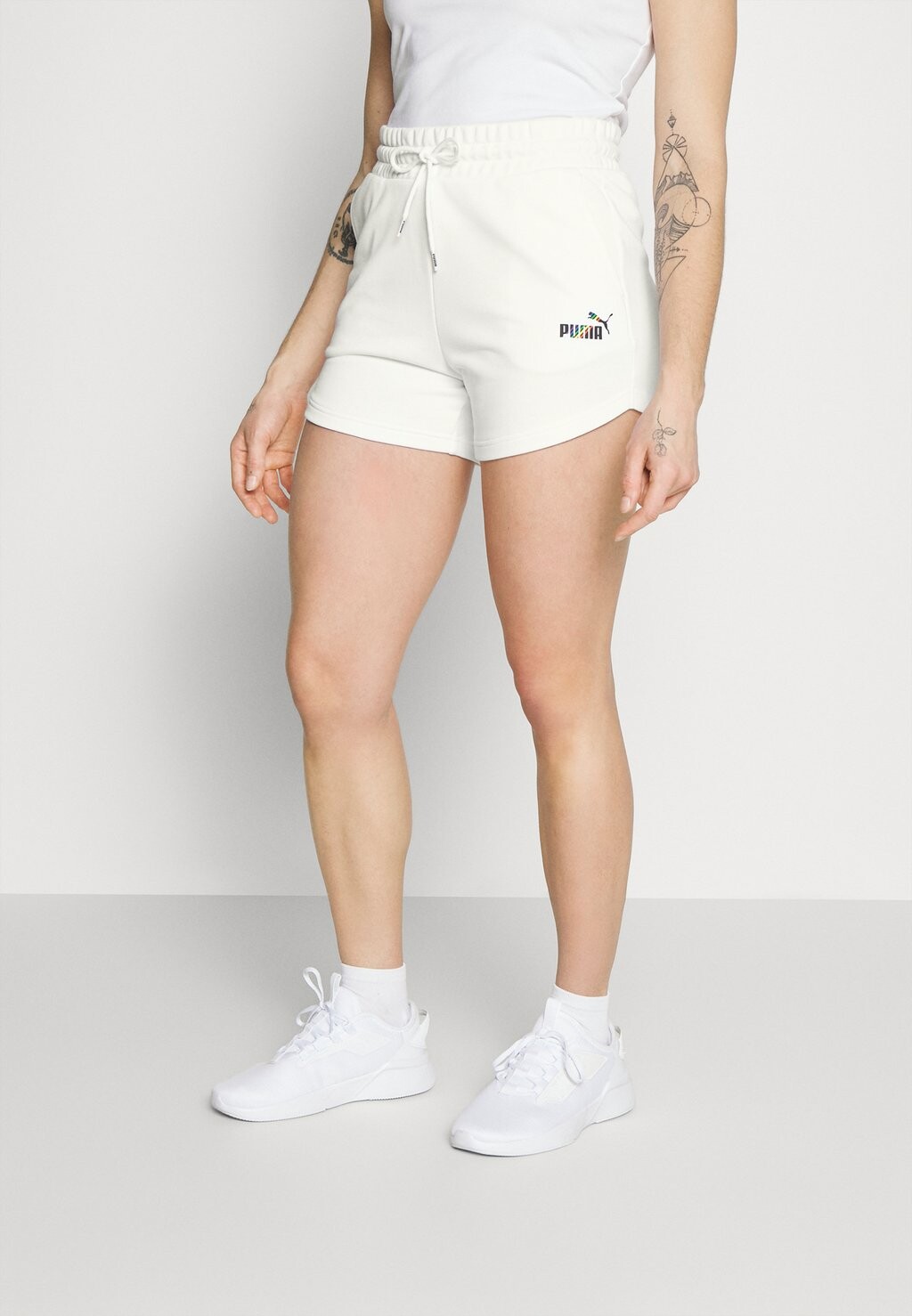 

Спортивные шорты Puma, белый