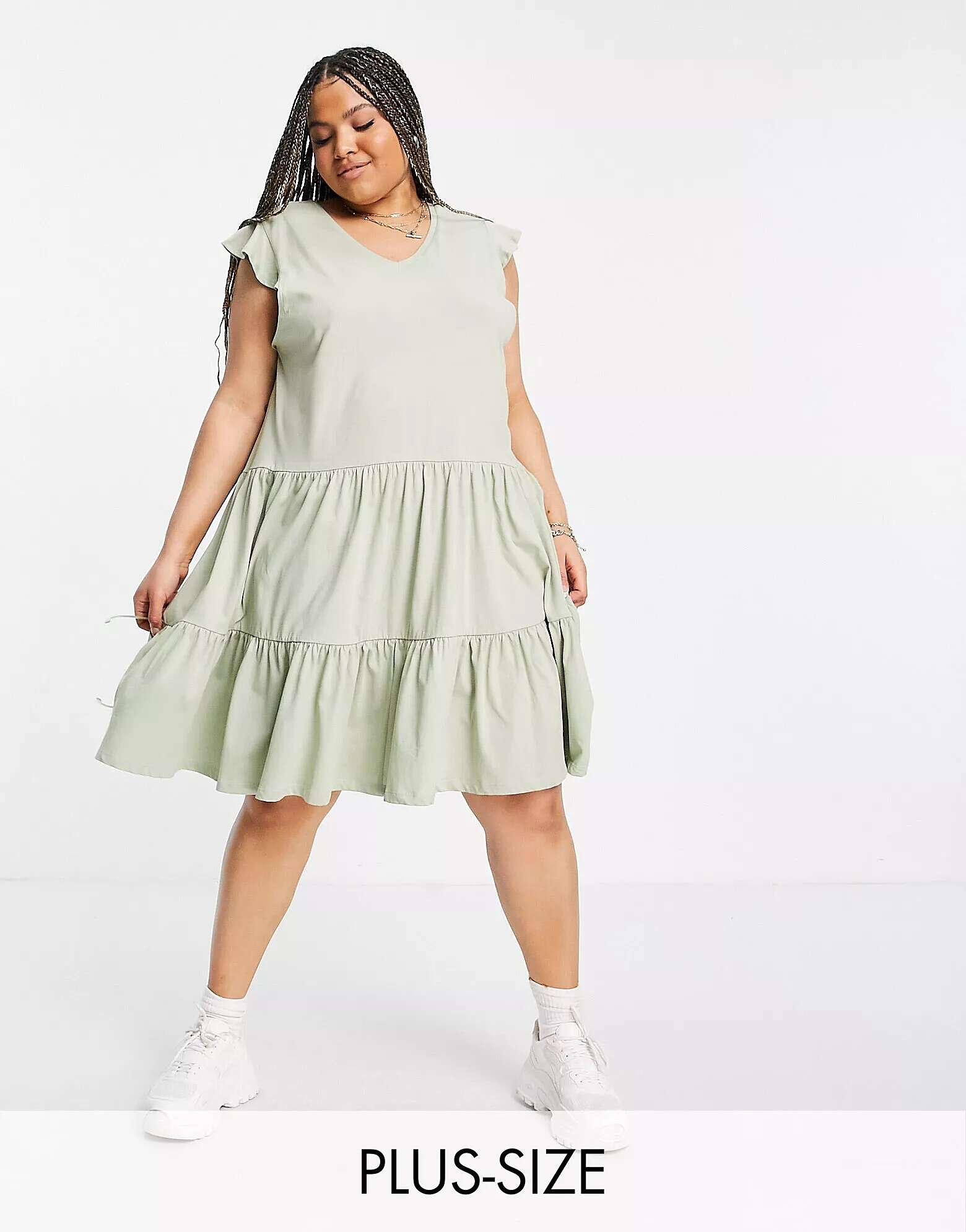 цена Зеленое хлопковое мини-платье с плиссированной юбкой Only Curve - LGREEN