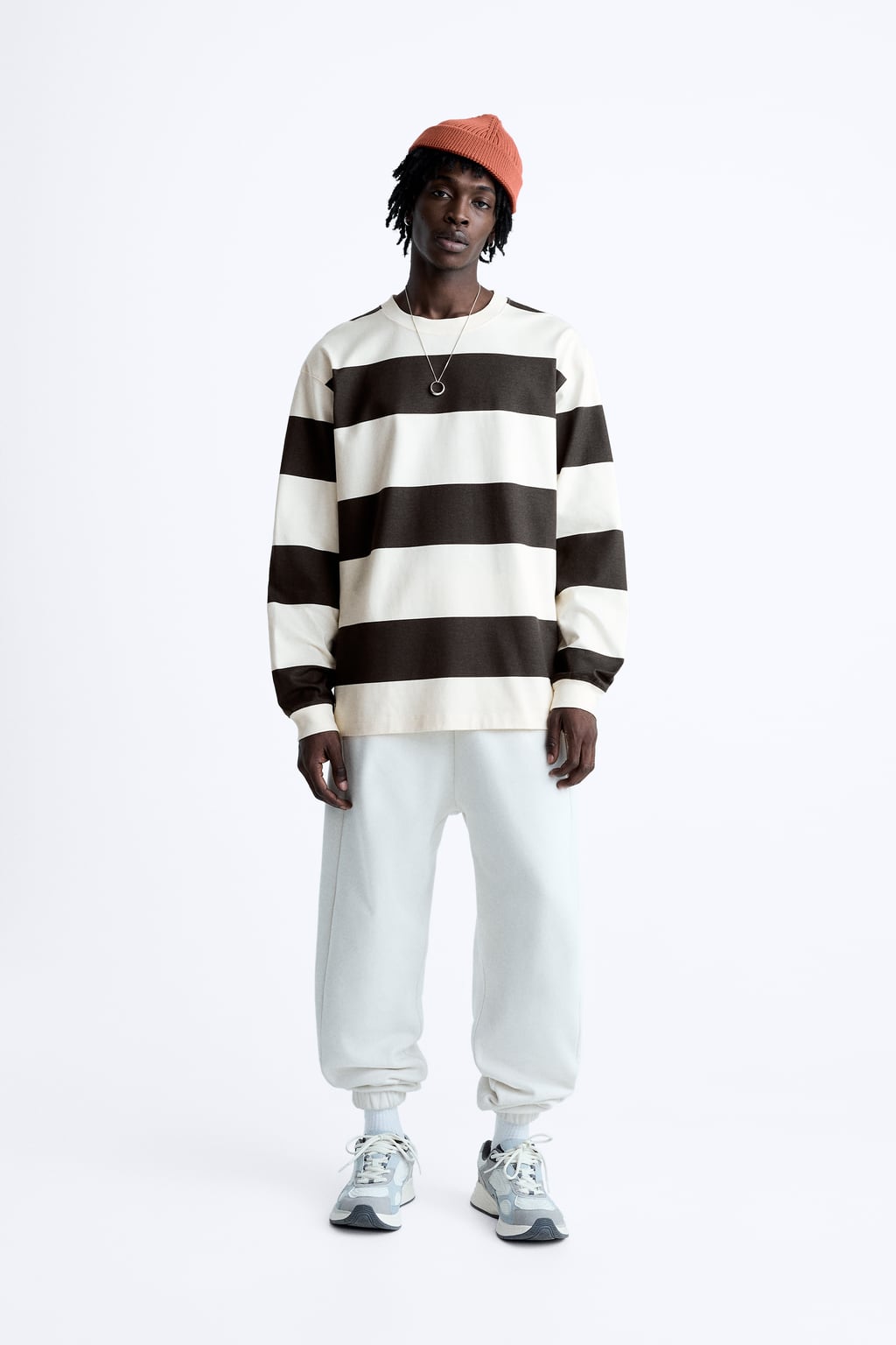 

Тяжелая футболка с длинными рукавами ZARA, черный