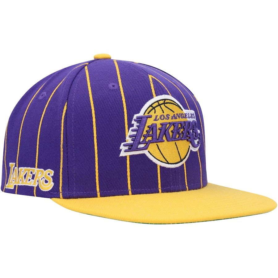 

Бейсболка Mitchell & Ness Los Angeles Lakers, фиолетовый