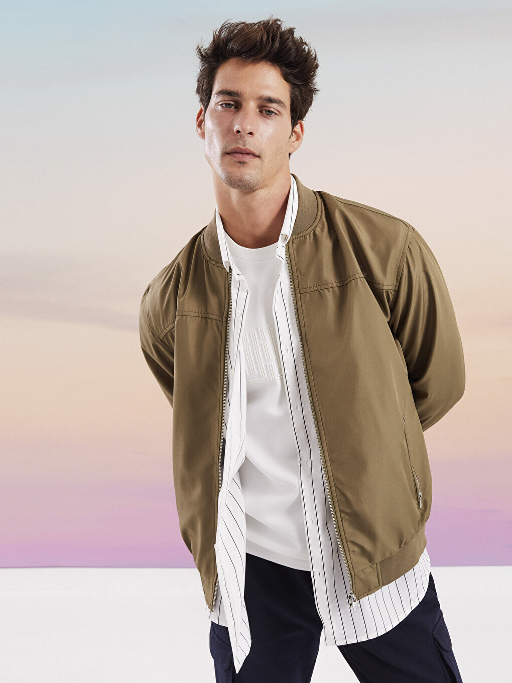 

Мужская полосатая рубашка Slim Fit с длинным рукавом LCW Vision, белый полосатый