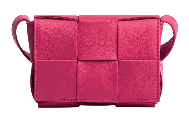 

Сумка-кассета Bottega Veneta Candy Cranberry, розовый