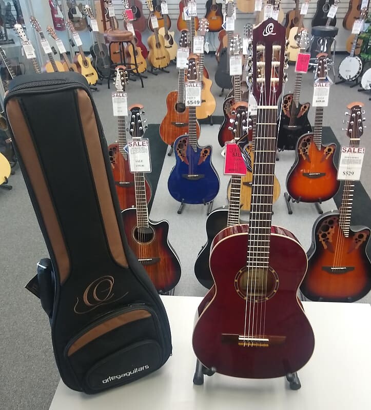 

Акустическая гитара Ortega Family Series Nylon 3/4 Guitar - Wine Red