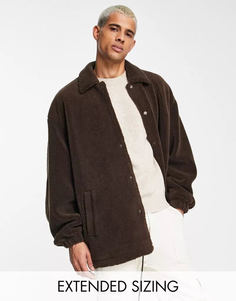 

Коричневая спортивная куртка с мехом тедди ASOS очень объемного кроя