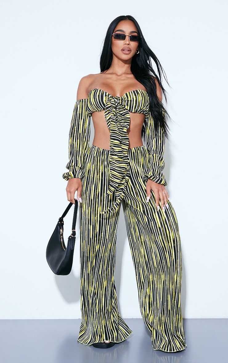 

PrettyLittleThing Широкие пляжные брюки плиссе с золотистыми контрастными полосками, Желтый