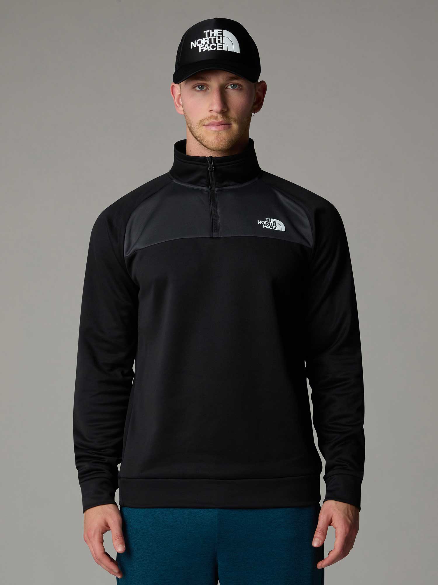 

Толстовка The North Face M REAXION 1/4 ZIP FLEECE, черный