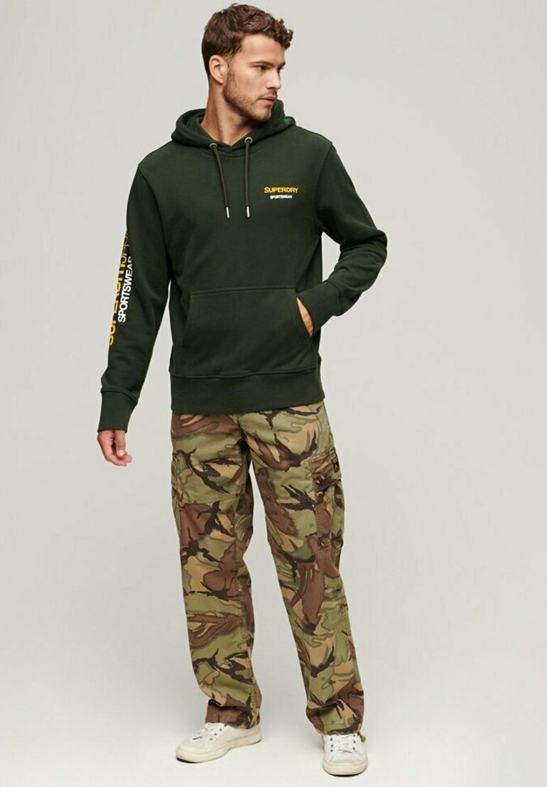 

Толстовка Loose Logo Superdry, цвет academy dark green