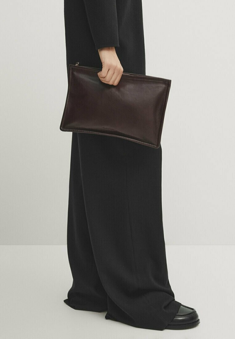 

Клатч Massimo Dutti, бордовый