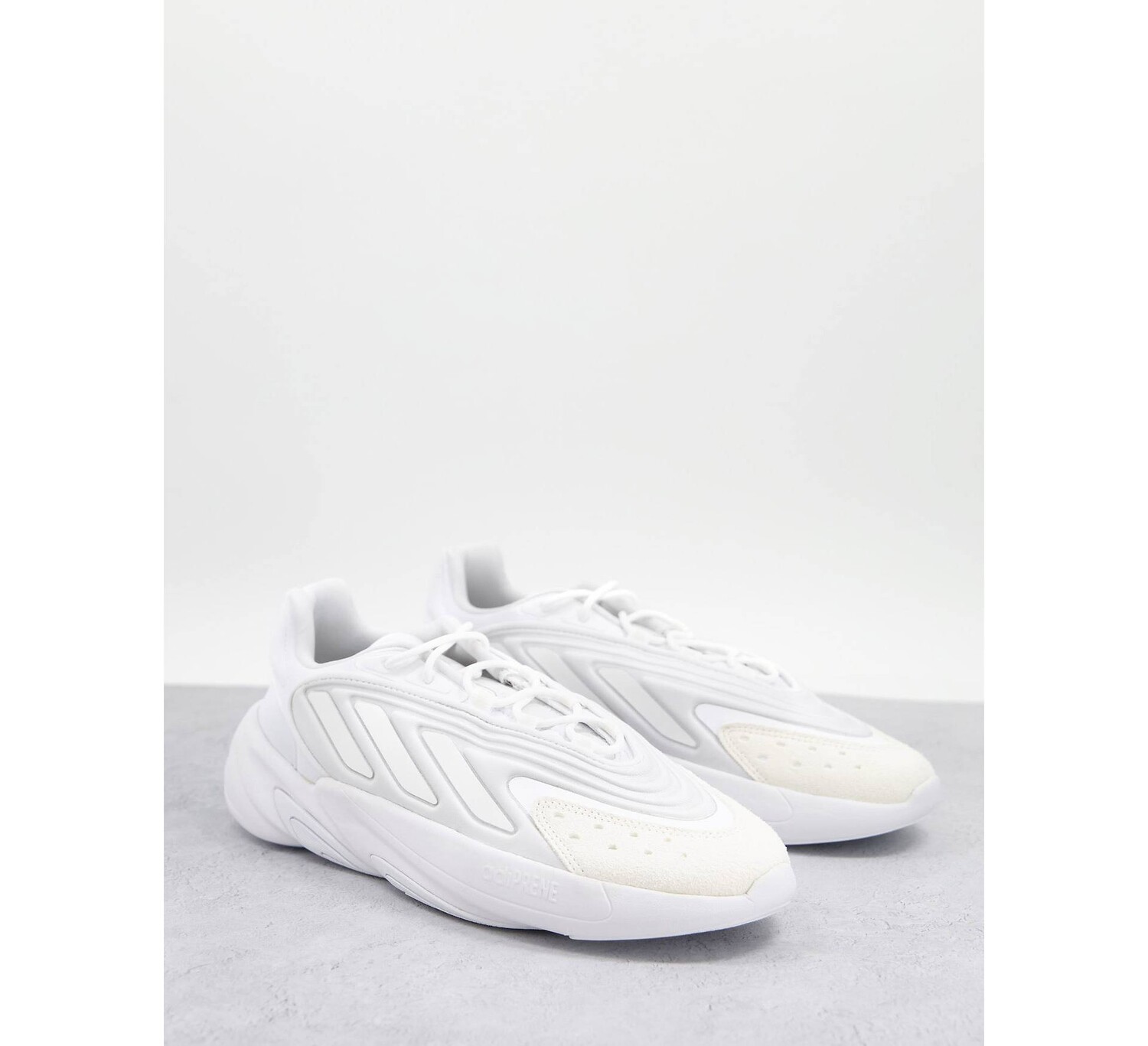 

Белые кроссовки adidas Originals Ozelia, Белый