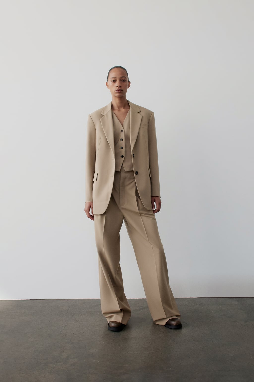 

Брюки со стрелками Zw Collection ZARA, кэмел