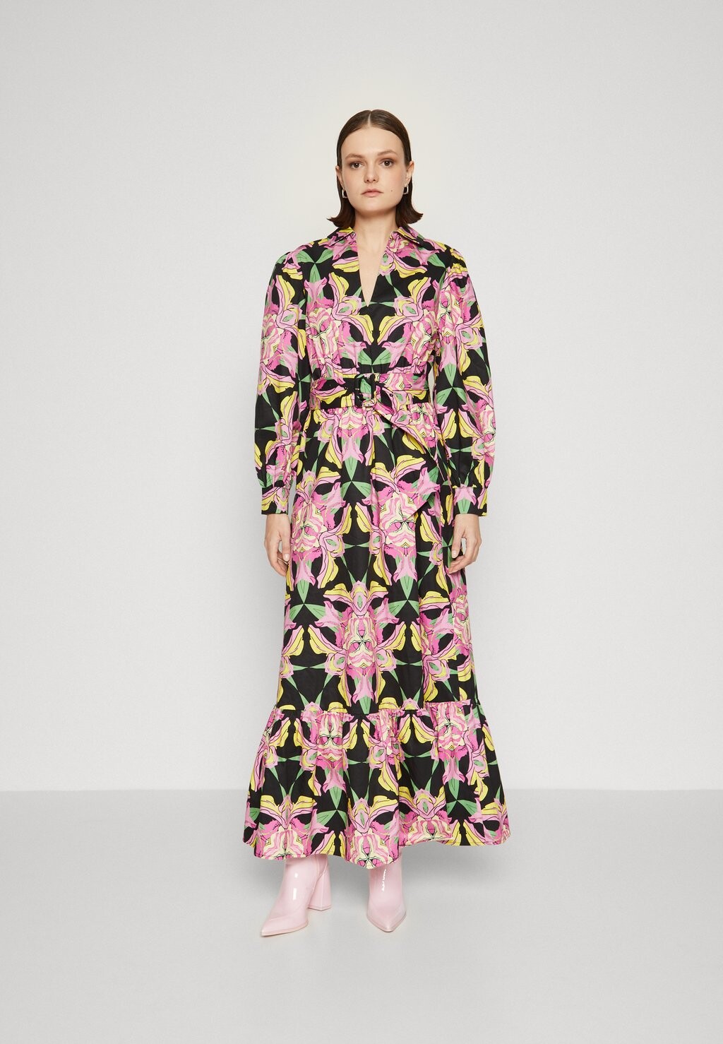 

Дневное платье DAVINA GRAPHIC FLOWER MAXI DRESS Colourful Rebel, розовый