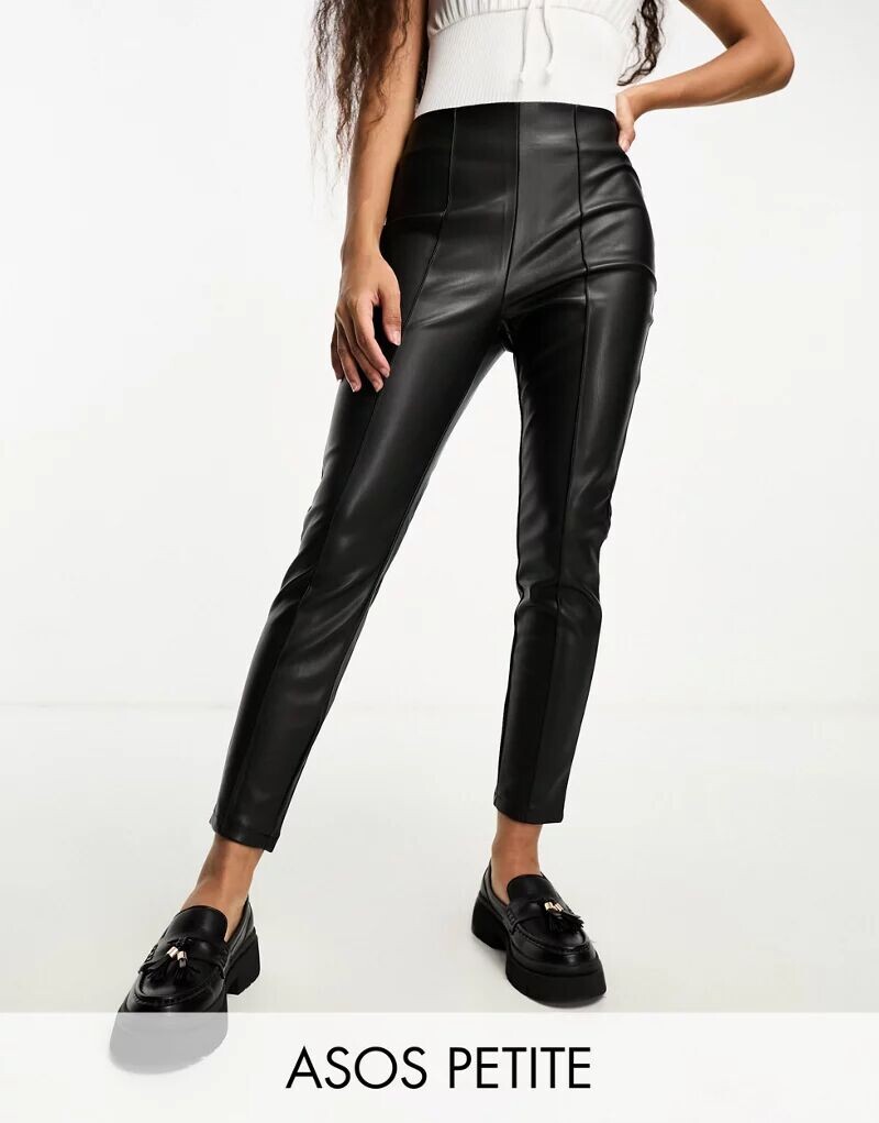 

Черные брюки-сигареты из искусственной кожи стрейч ASOS Petite