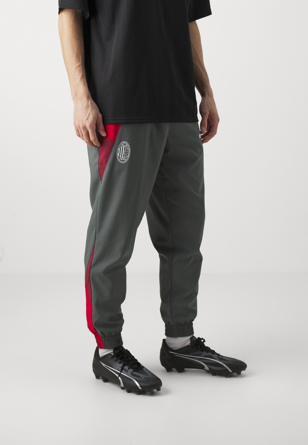 

Брюки с символикой AC MILAN PANTS Puma, цвет team regal red/fast red/cool dark gray