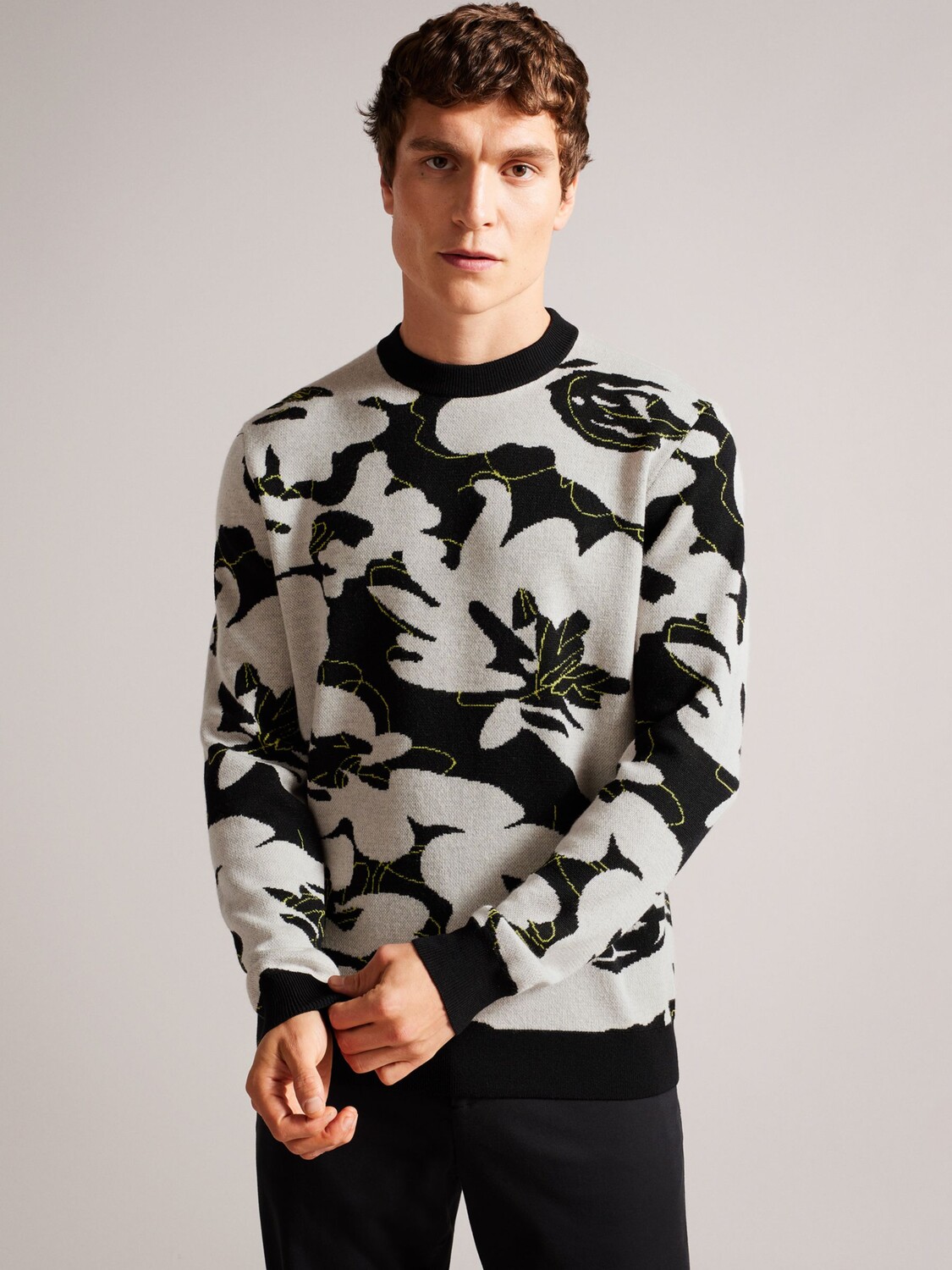 

Шерстяной джемпер с круглым вырезом Ted Baker Ozier, черный