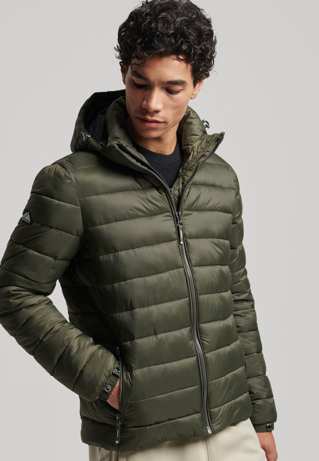 

Куртка зимняя Superdry