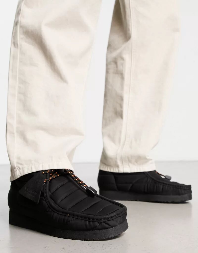 Черные стеганые ботинки Clarks Originals Wallabee