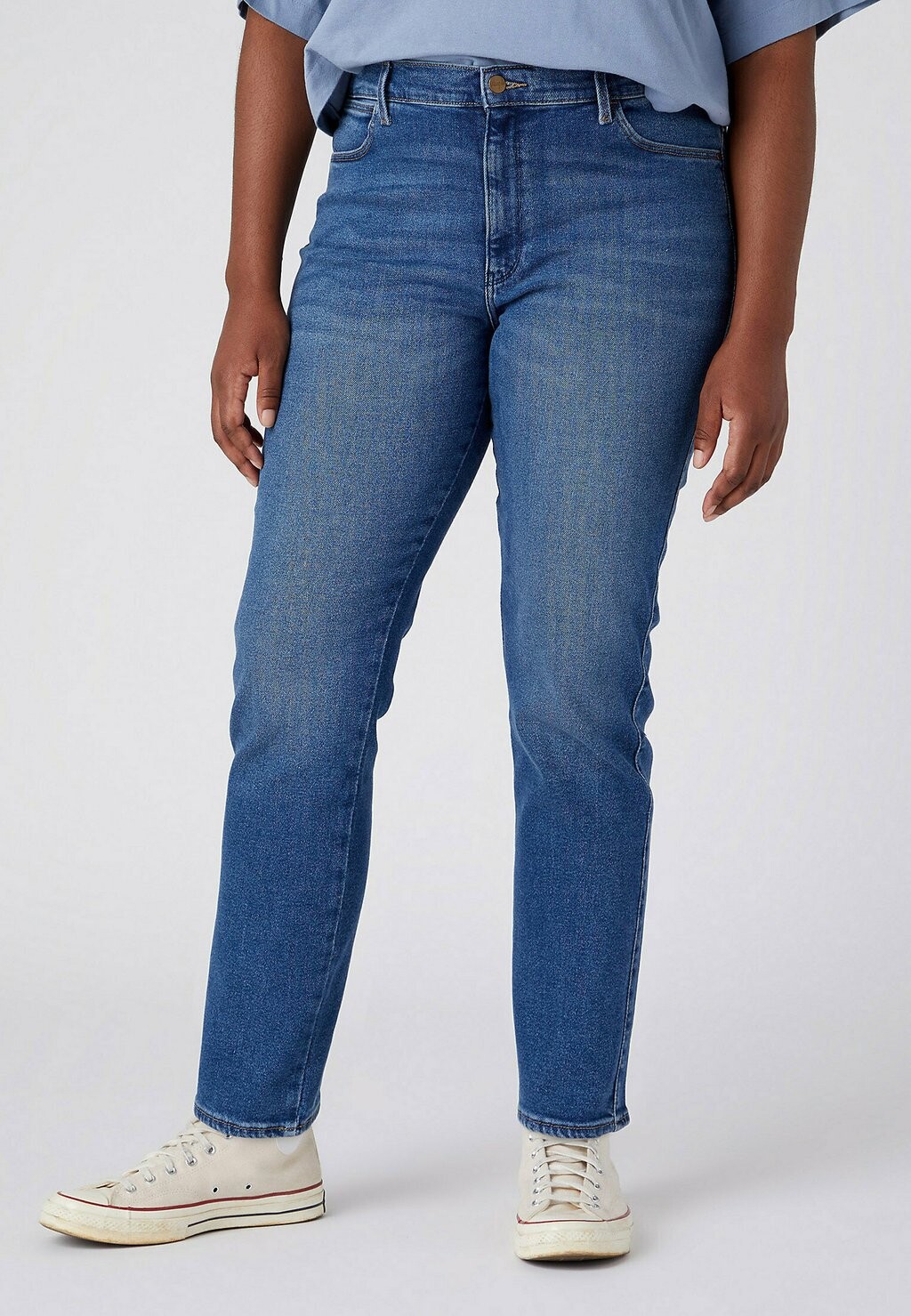 

Джинсы облегающего кроя Wrangler