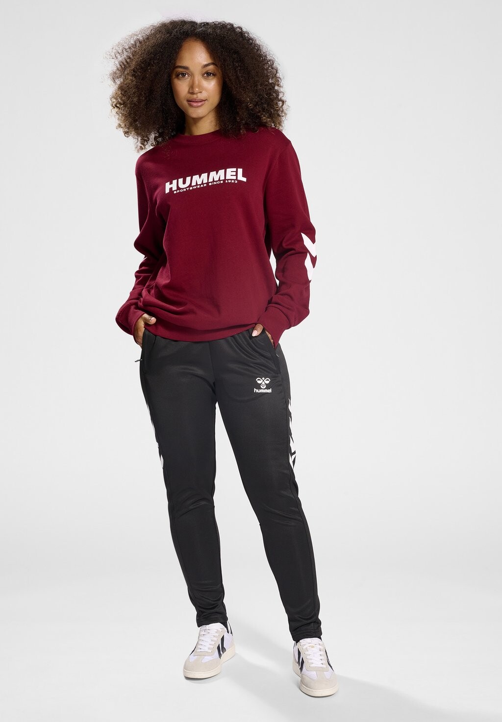 

Толстовка с капюшоном Hummel, темно-красный