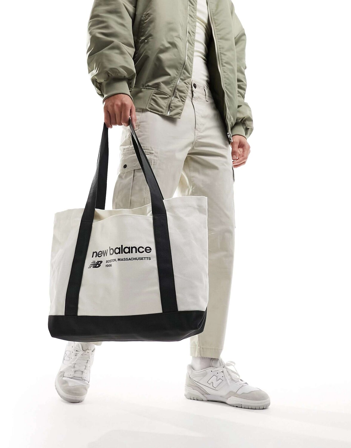 

Сумка-тоут с логотипом New Balance Linear из холста и угля