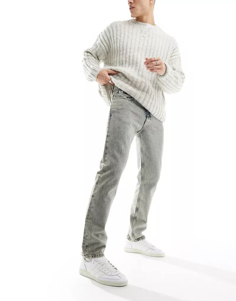 

Calvin Klein Authentic кислотно-потертые джинсы прямого кроя, однотонные цвета