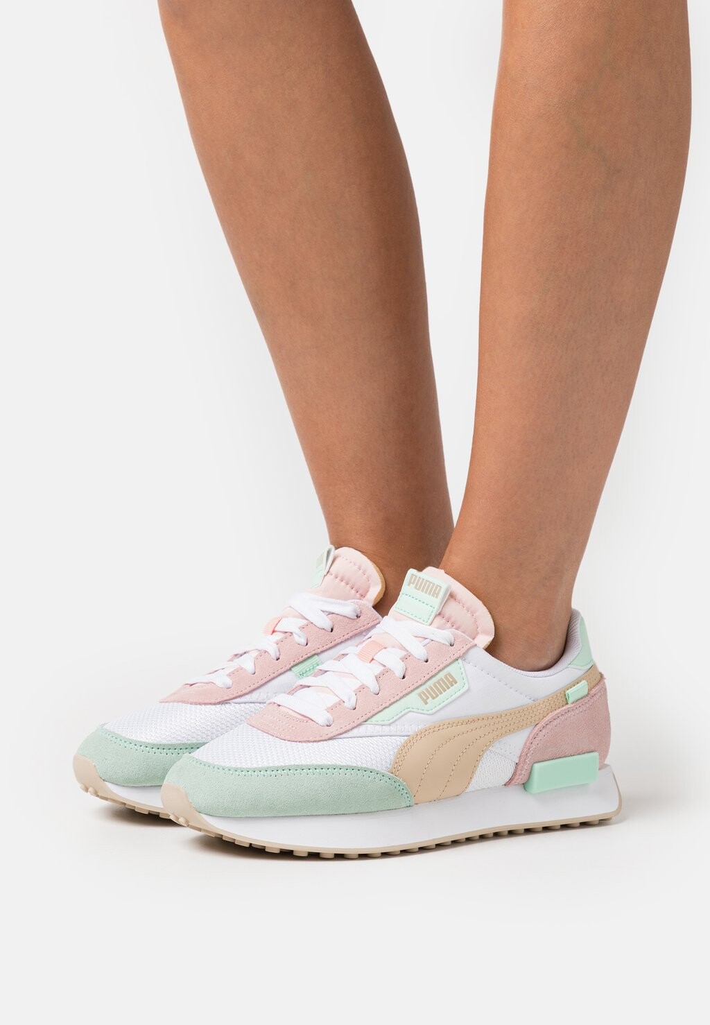 

Кроссовки Puma