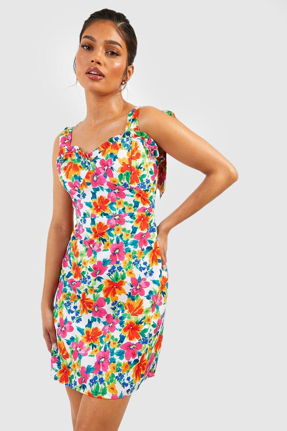 

Платье с цветочными брязками Boohoo, розовый