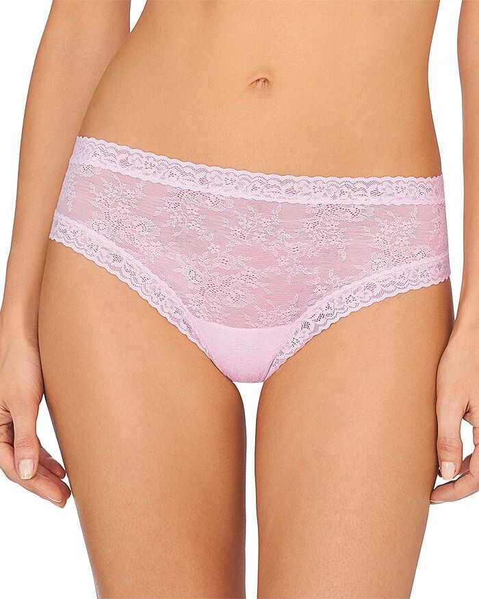 

Кружевные стринги Escape Natori