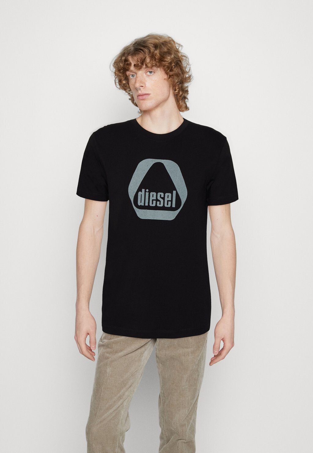 

Футболка с принтом Diesel, черный