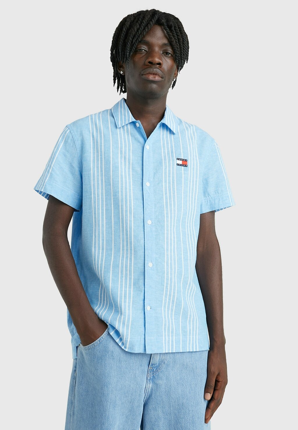 

Рубашка Tommy Jeans, светло-синий
