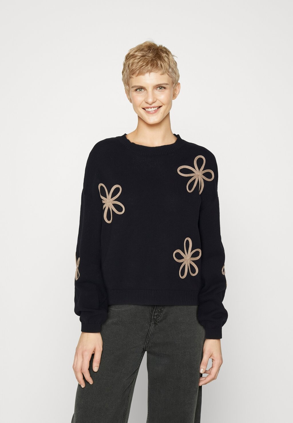 

Свитер вязаный PCFREYA Pieces, цвет black