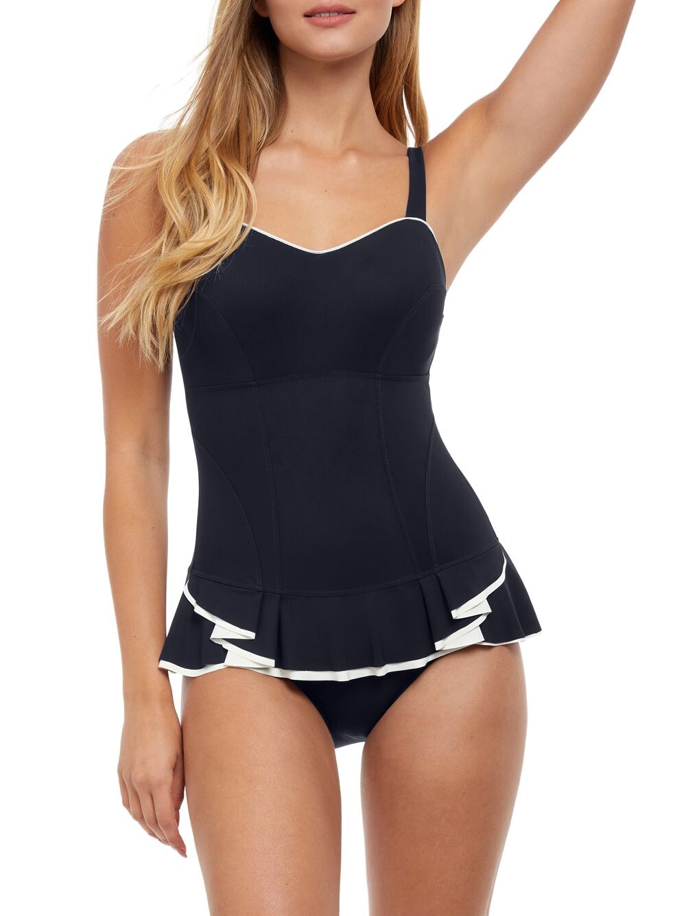 

Слитный купальник Belle Curve с D-образной чашкой Gottex Swimwear, черный