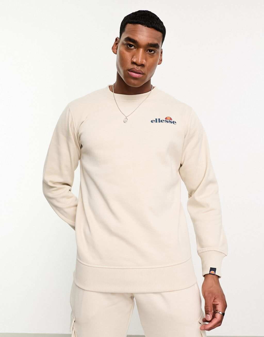 

Толстовка ellesse Paliano с каменным логотипом на спине
