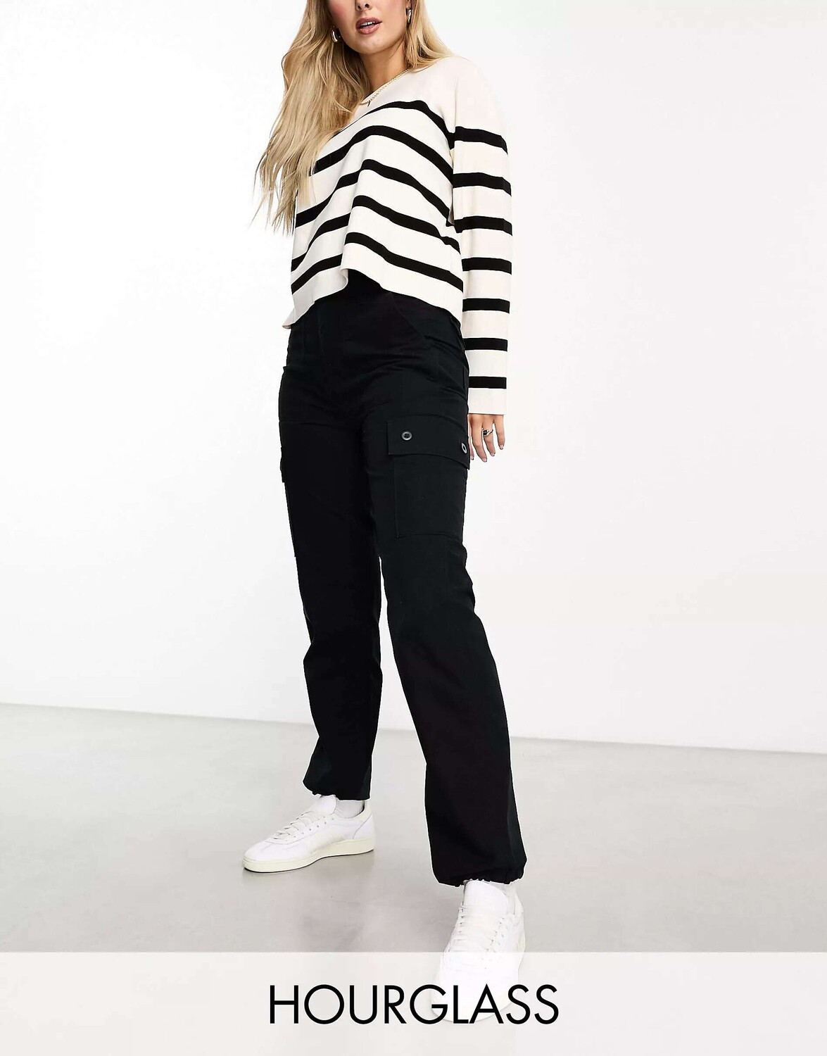 

Черные брюки карго с язычками ASOS Hourglass, Черный