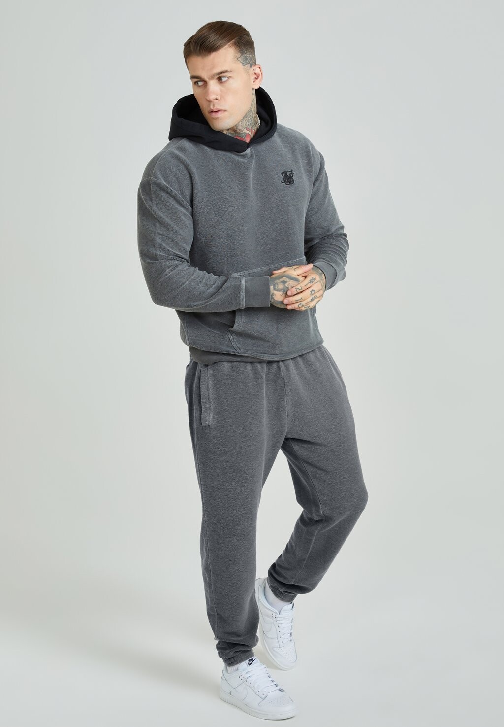 

Худи SIKSILK