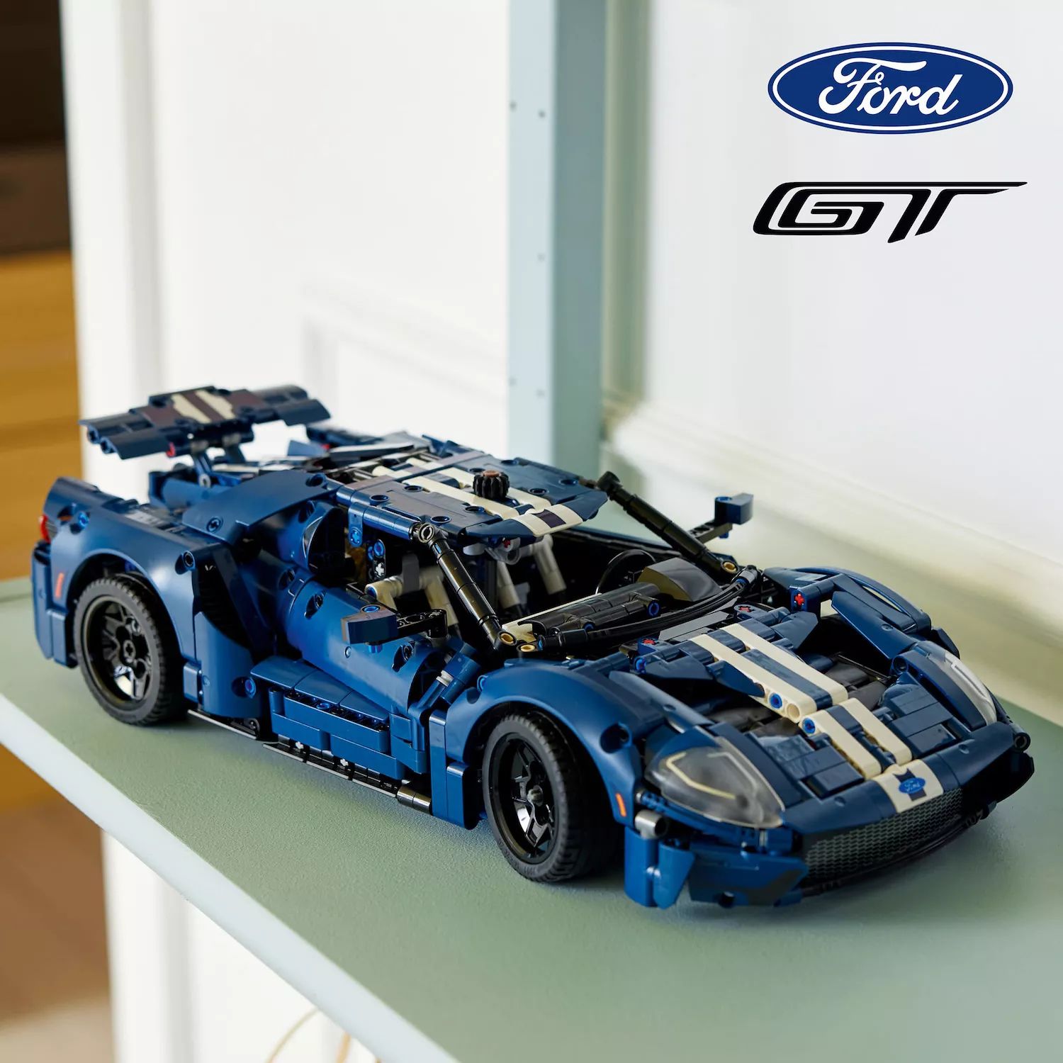 Конструктор Ford GT 42154 Lego Technic 2022 для взрослых (1466 деталей) LEGO