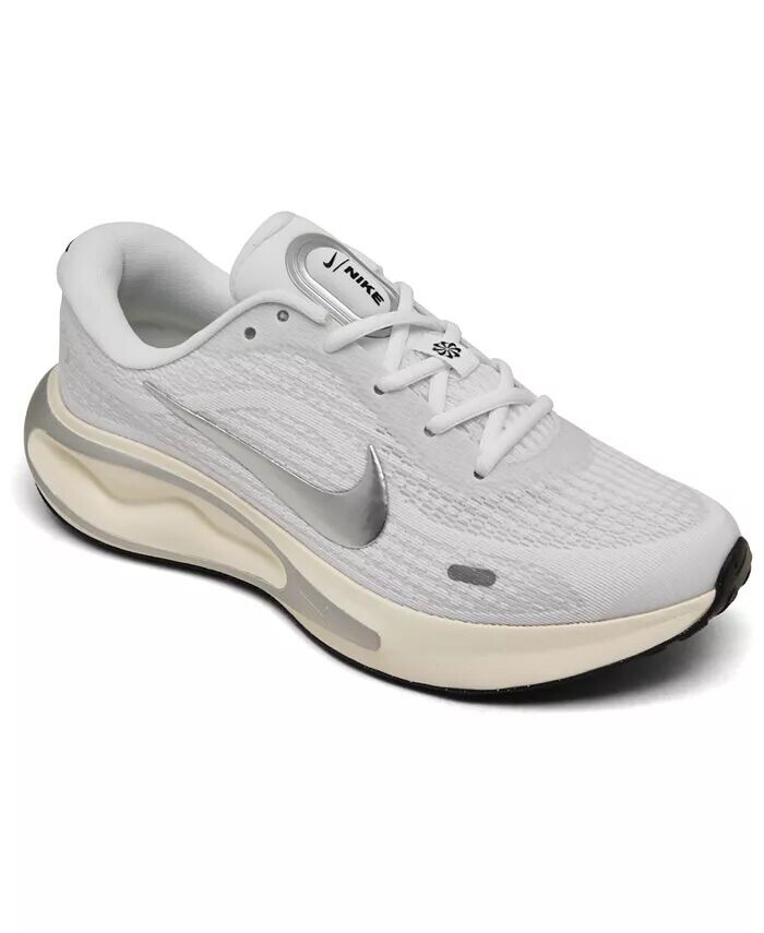 

Женские кроссовки для бега Journey Run от Finish Line Nike, белый