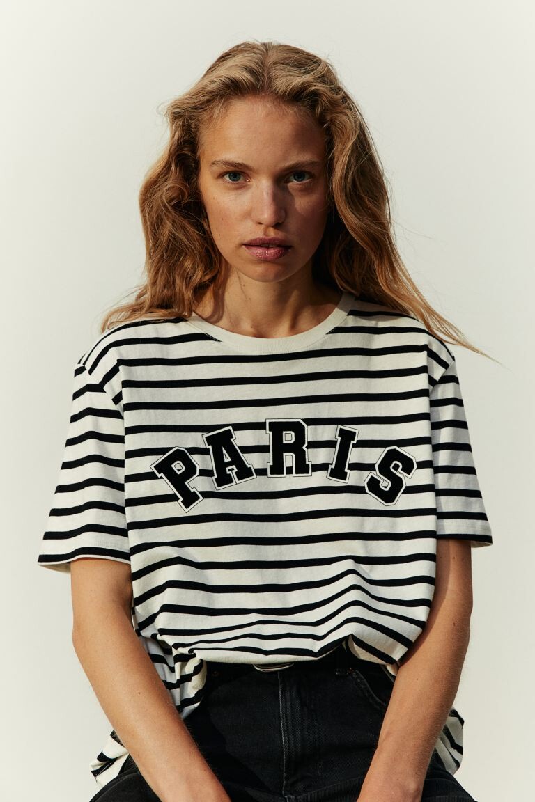 

Футболка с принтом H&M
