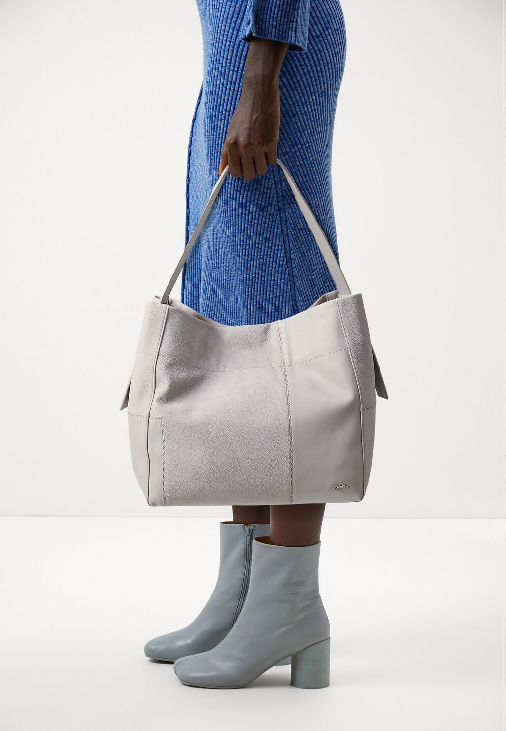 

Сумка для покупок Texture Block Large Calvin Klein, цвет sand