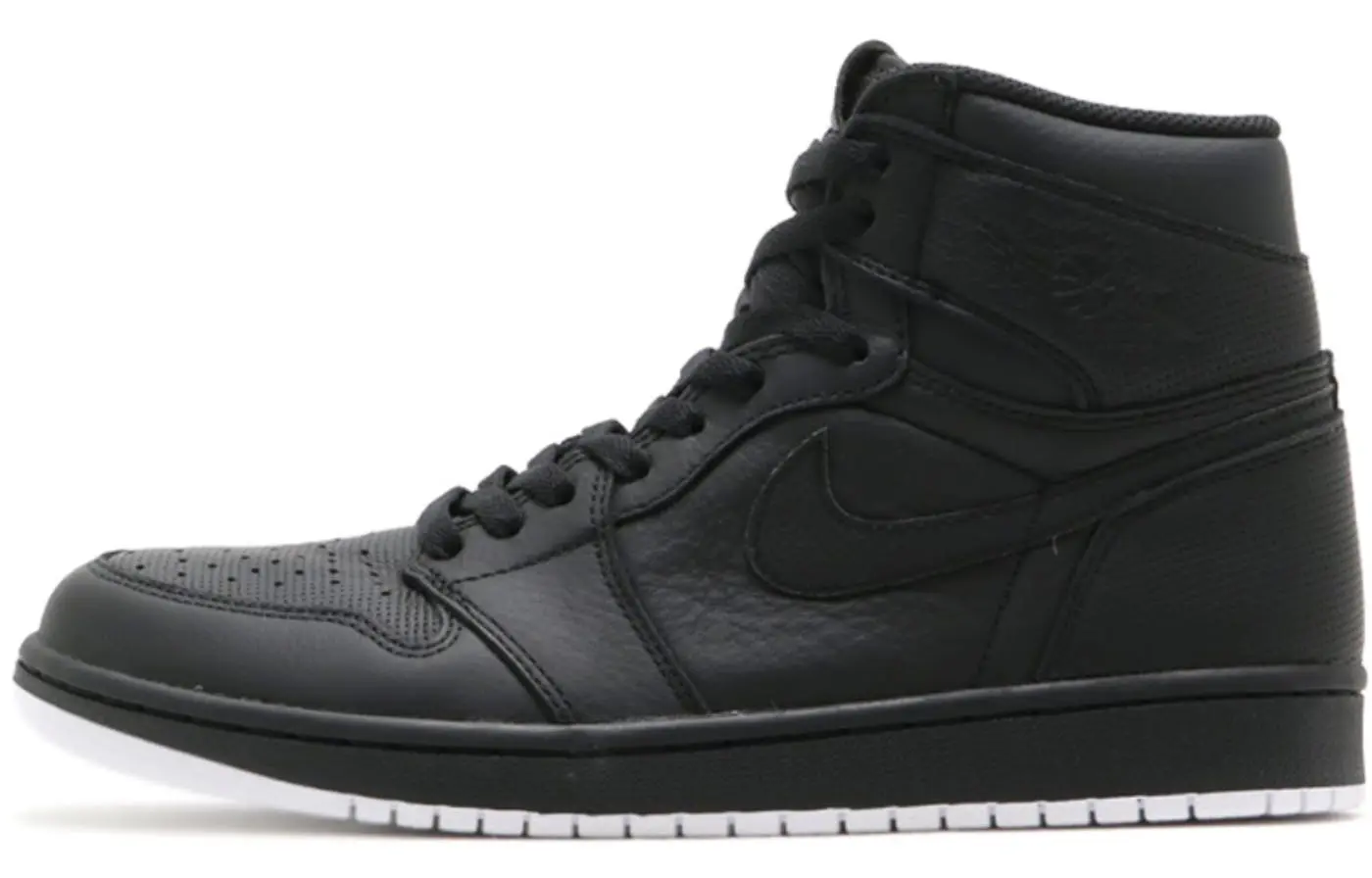 

Jordan 1 Retro черные с перфорацией