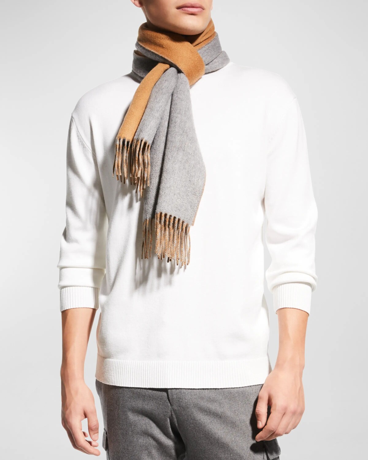 

Мужской двусторонний кашемировый шарф Neiman Marcus, цвет Medium Grey