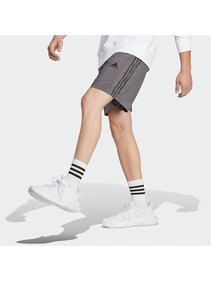 

Шорты adidas, серый