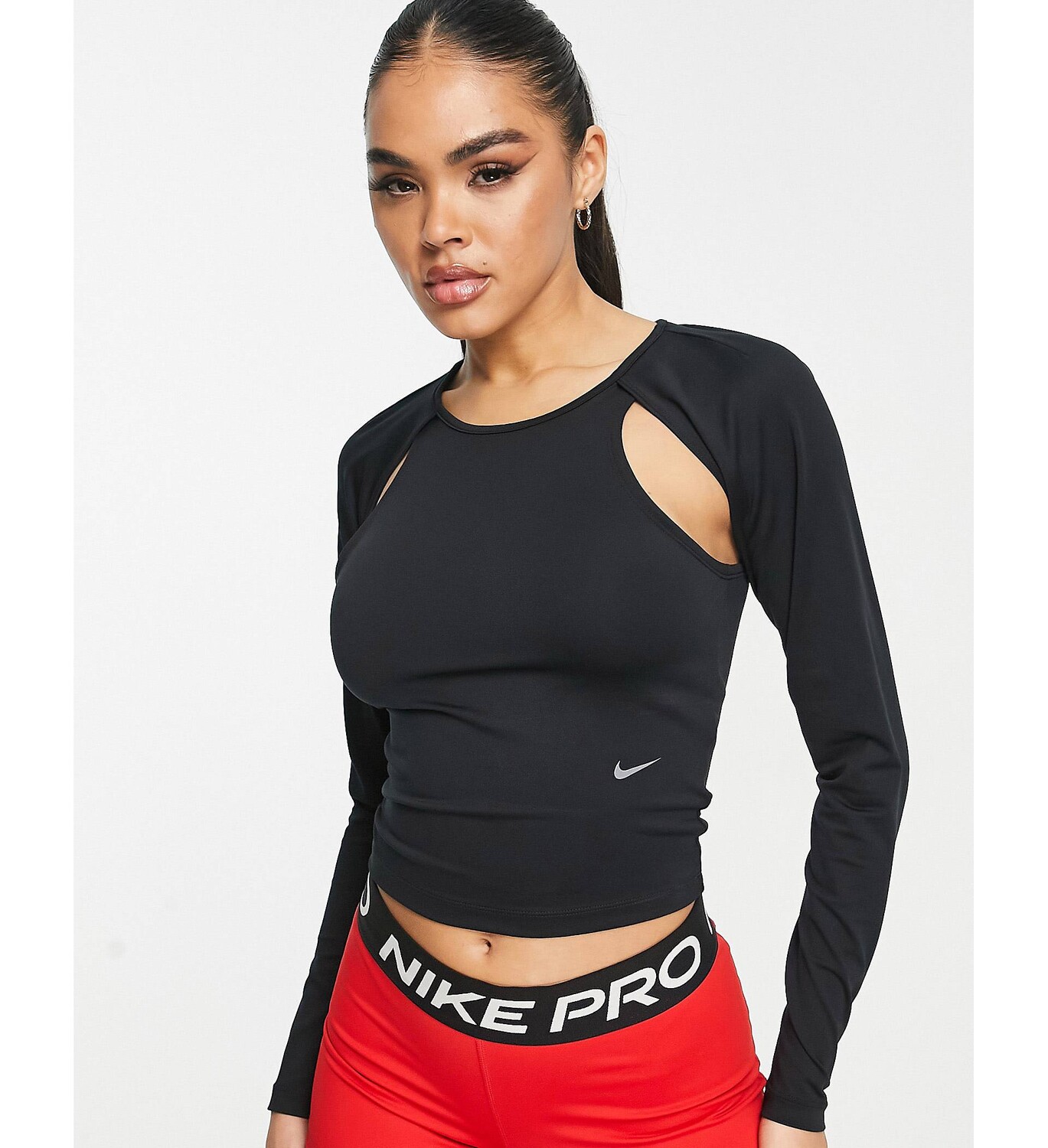 

Черный топ с длинными рукавами и вырезами Nike Training City Ready Dri-FIT