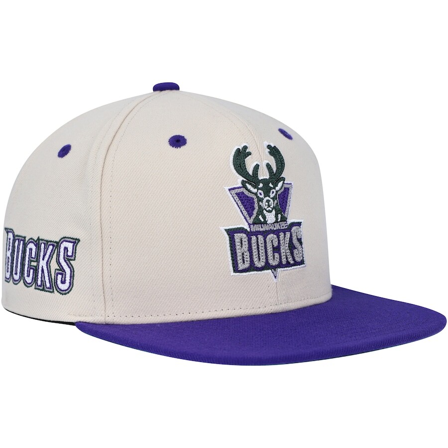 

Бейсболка Mitchell & Ness Milwaukee Bucks, кремовый