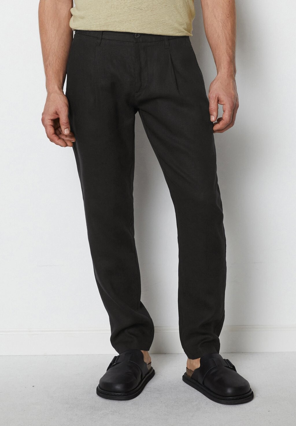 

Брюки парусиновые Osby Pleats Mit Elastischem Bund Marc O'Polo, черные