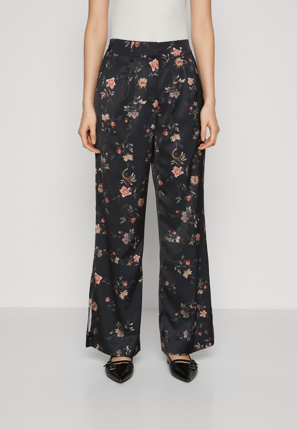 

Брюки LOUISA TANANA TROUSER AllSaints, черный