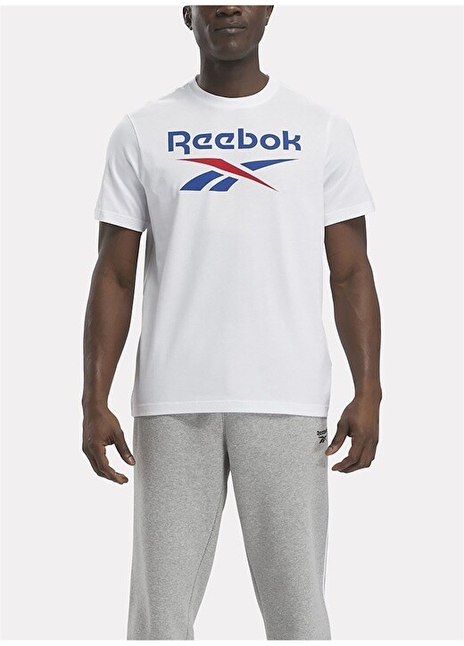 

Футболка Reebok
