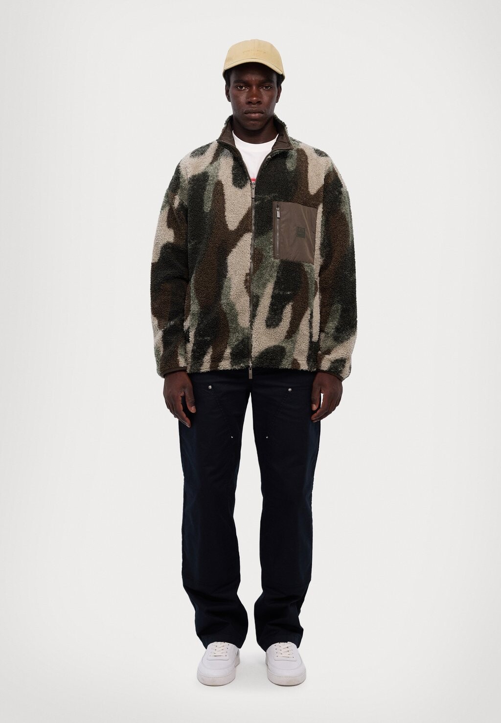 

Флисовая куртка REVERSIBLE BLOUSON Armani Exchange, зеленый